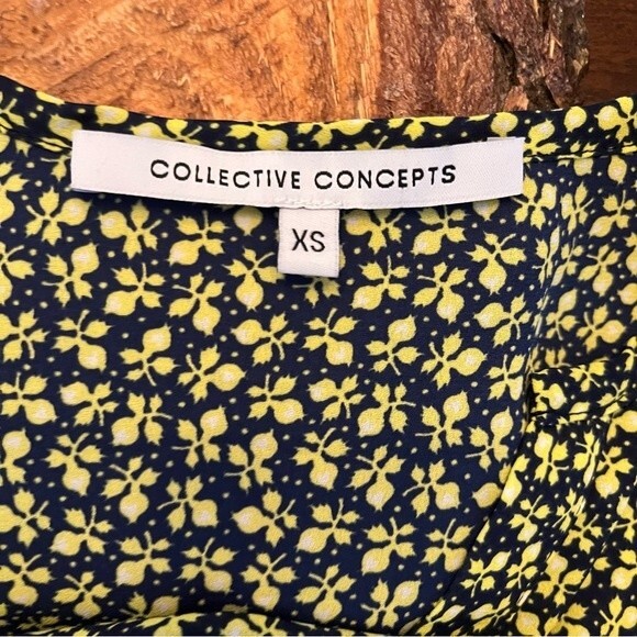 Collective Concepts Navy & Yellow Floral Roll Tab Sleeve Blouse XS - Picture 6 of 7